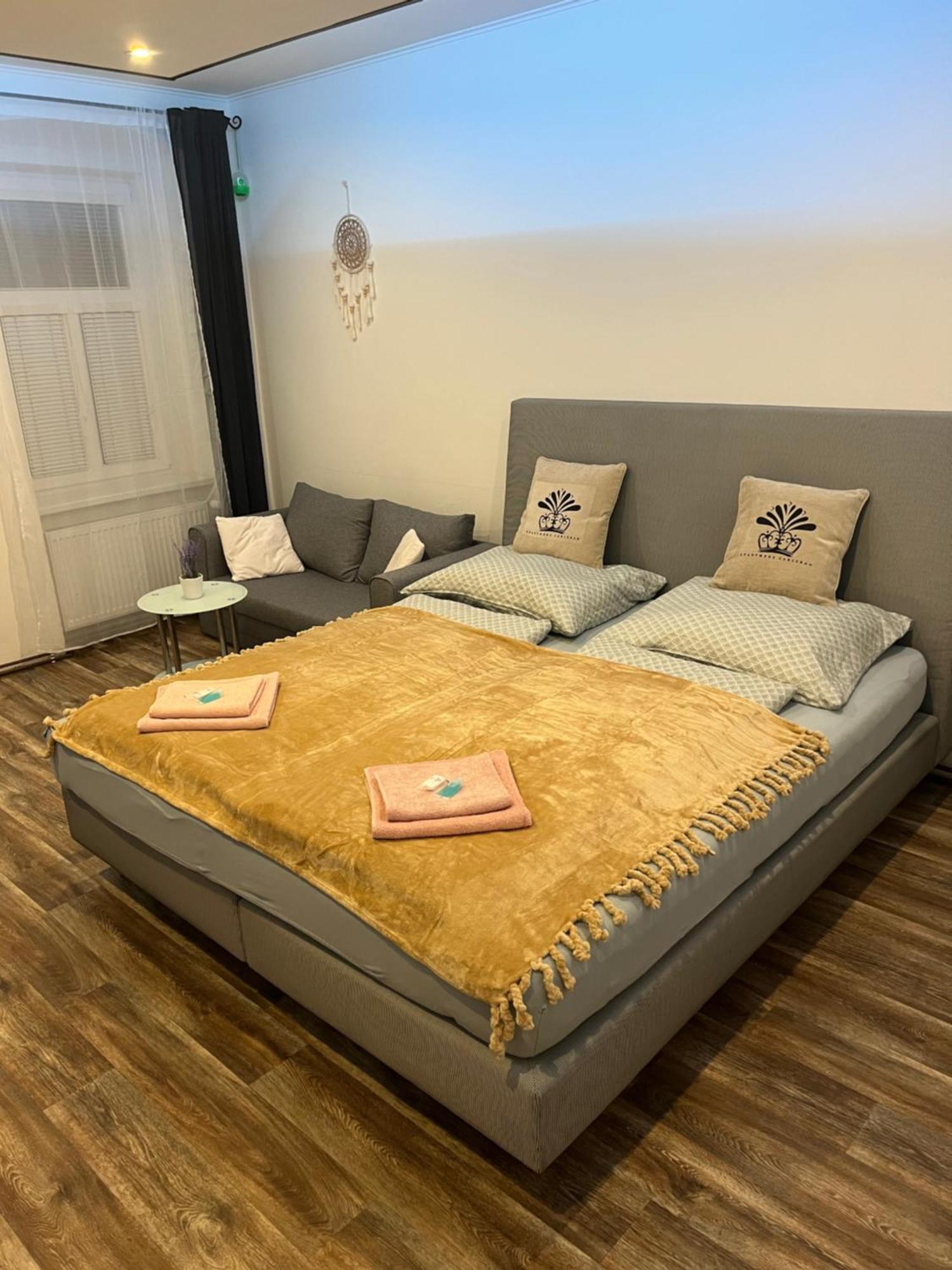 Apartmentscarlsbad Карловы Вары Экстерьер фото